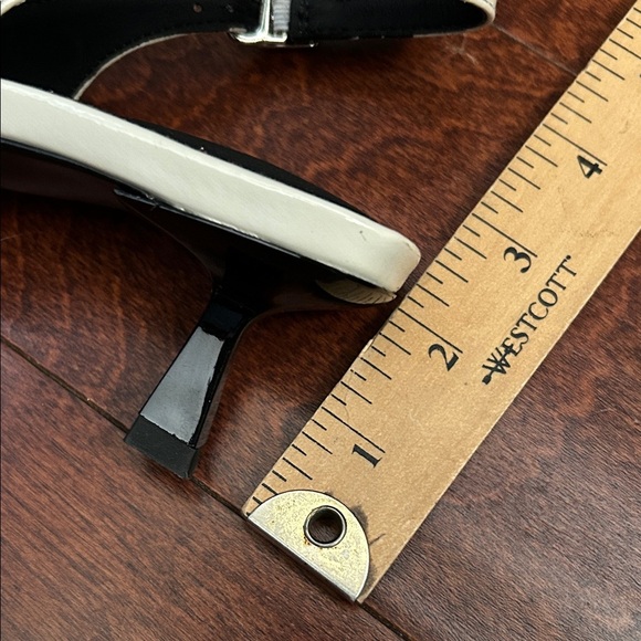 Fabulous Black and Ivory Leather Slingback Heels with Square Toes, Size 6.5 - Picture 15 of 16